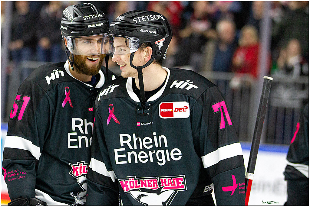 PENNY DEL;  Koelner Haie - Schwenninger Wild Wings; Koeln, 08.10.2021